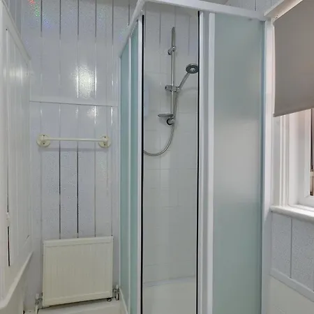 בית הארחה At 153 Only 3*